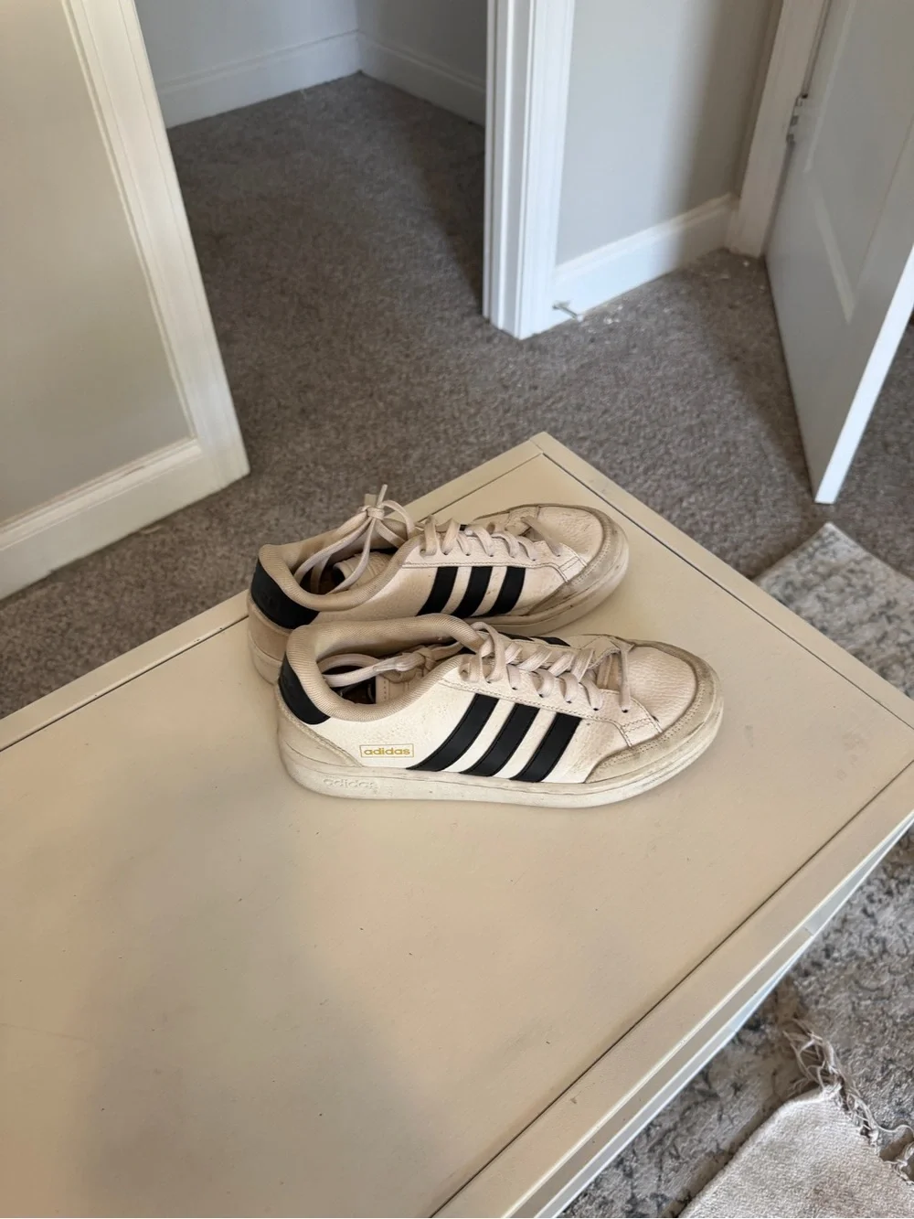 adidas Cream and Black Women's Low-Top Sneakers size 8.5